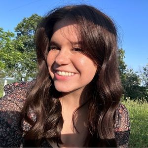 Meet your Posher, Addy